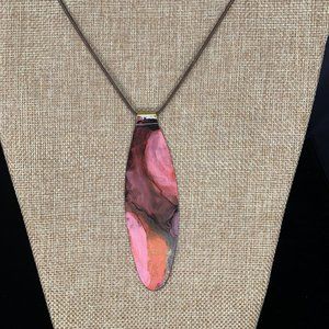 abstract necklace with metal chain